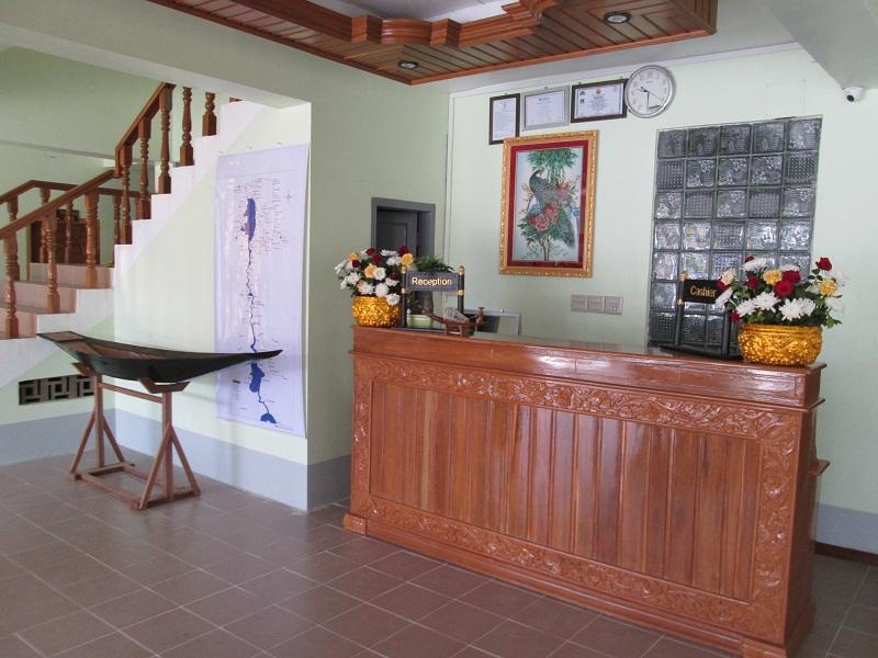 Sandalwood Hotel Nyaung Shwe Exterior photo