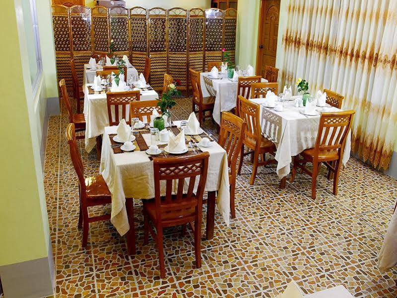 Sandalwood Hotel Nyaung Shwe Exterior photo